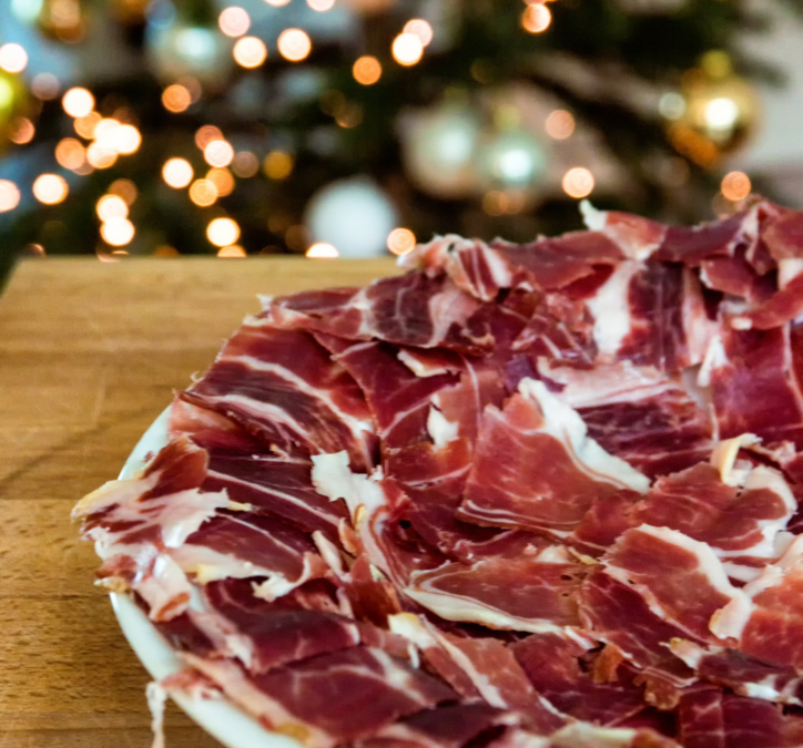 The best gift for Christmas in Barcelona, a ham with the family!